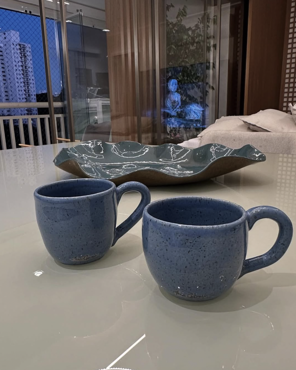 Xícara em azul cerúleo